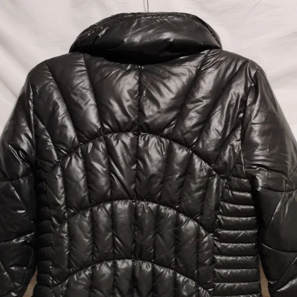 Guess Black Puffer Coat W Silver Detail Sz.M Gently Worn - Picture 8 of 15